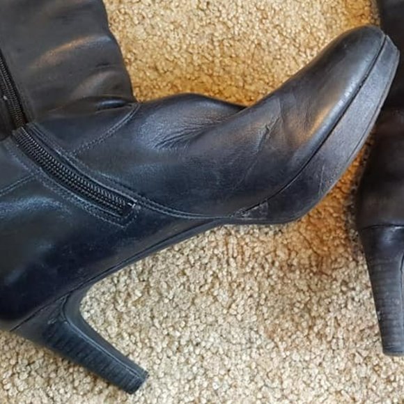 Rockport high heeled, leather boots, size 9 - Picture 3 of 6